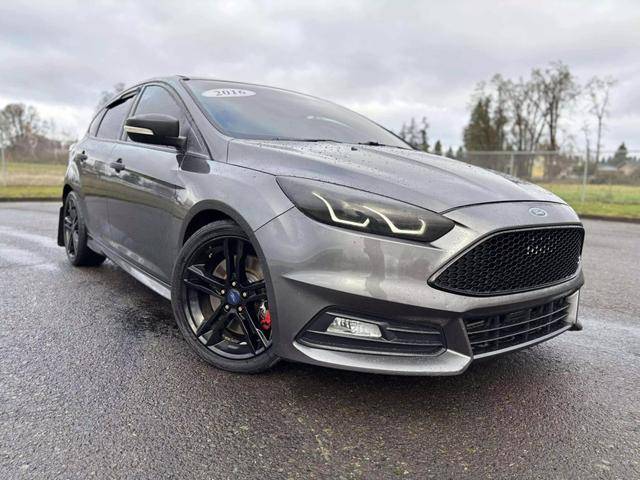 2016 Ford Focus ST FWD photo