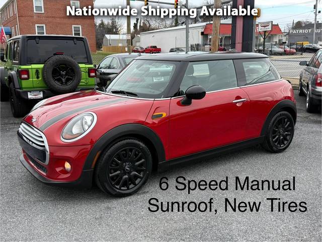 2015 MINI Hardtop 2 Door  FWD photo