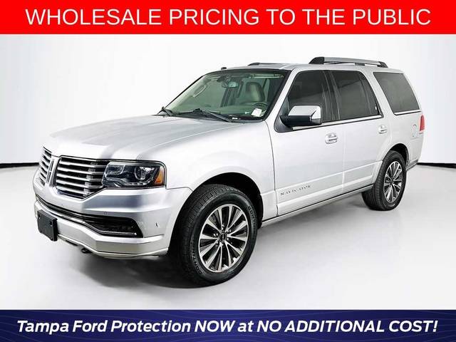 2016 Lincoln Navigator Select RWD photo