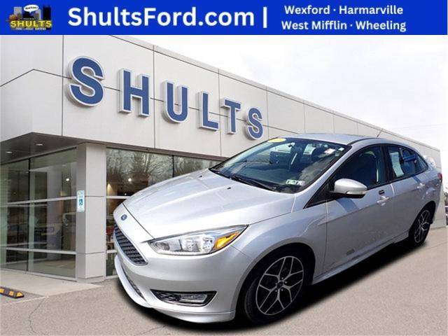 2016 Ford Focus SE FWD photo
