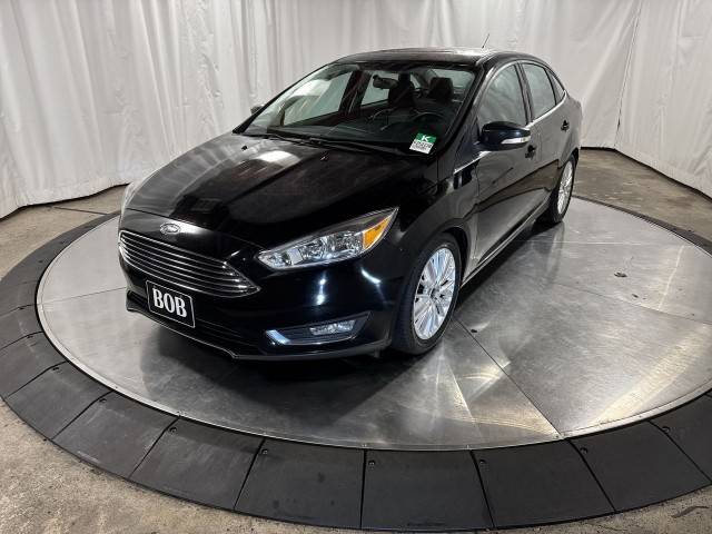 2016 Ford Focus Titanium FWD photo