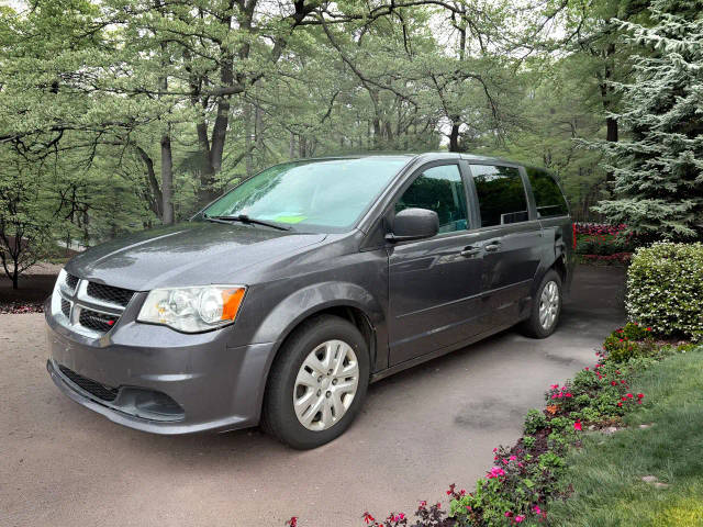 2016 Dodge Grand Caravan SE FWD photo