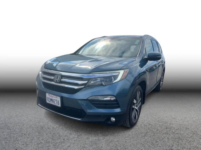 2016 Honda Pilot Touring AWD photo