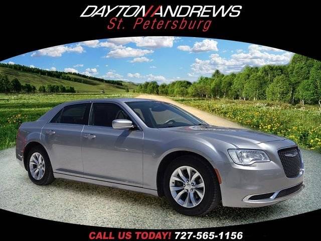 2015 Chrysler 300 Limited RWD photo