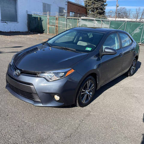 2016 Toyota Corolla LE Plus FWD photo