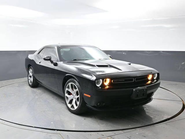 2015 Dodge Challenger SXT Plus RWD photo