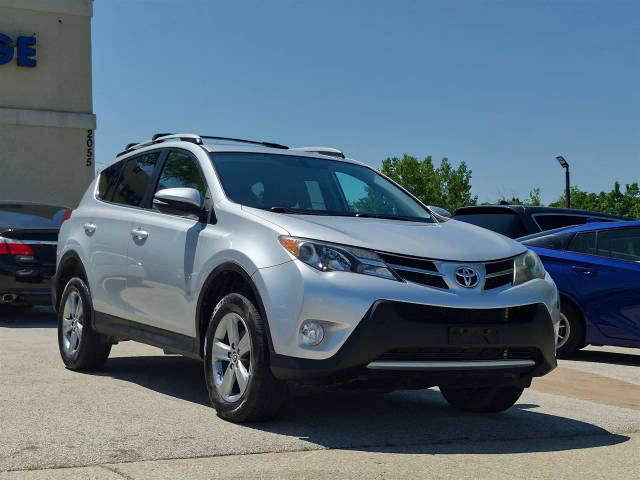 2015 Toyota RAV4 XLE AWD photo