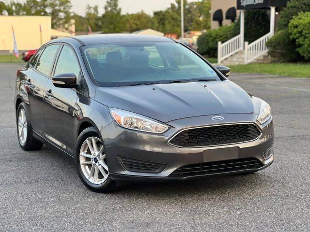 2015 Ford Focus SE FWD photo