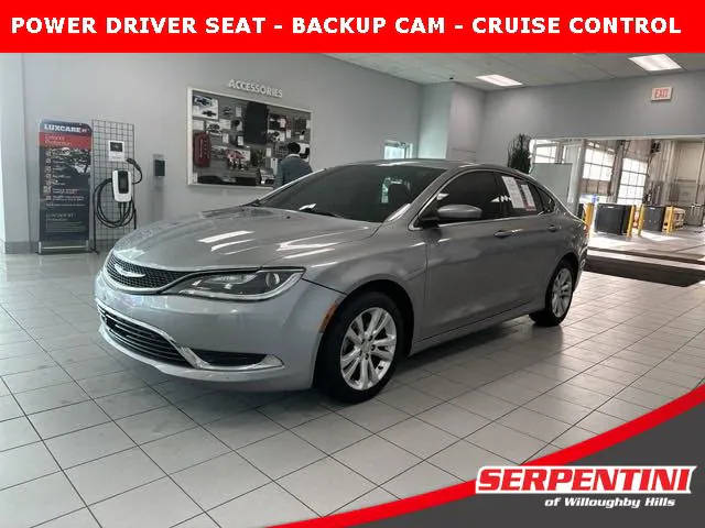 2016 Chrysler 200 Limited FWD photo