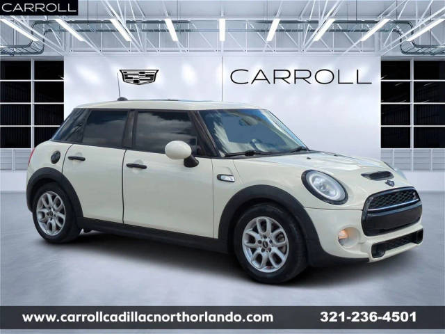 2016 MINI Hardtop 4 Door S FWD photo