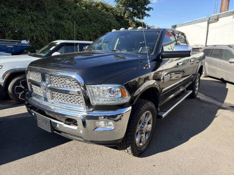 2016 Ram 3500 Laramie 4WD photo