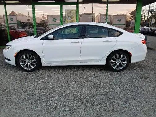 2015 Chrysler 200 S FWD photo