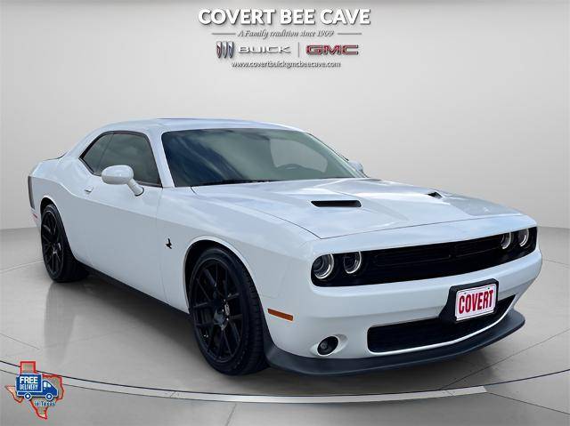 2015 Dodge Challenger R/T Scat Pack RWD photo