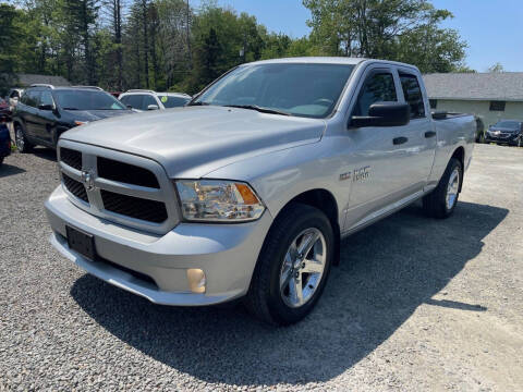 2016 Ram 1500 Express 4WD photo