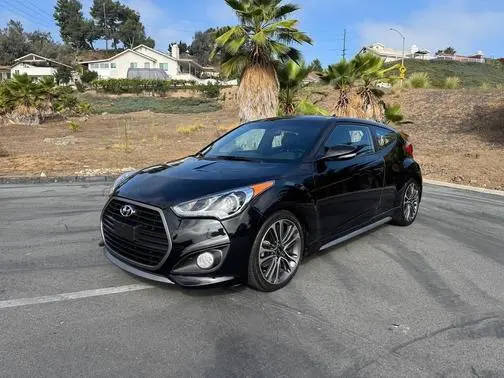 2016 Hyundai Veloster Turbo FWD photo