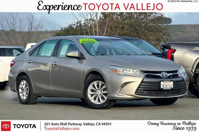 2016 Toyota Camry LE FWD photo