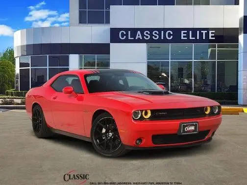 2015 Dodge Challenger R/T Shaker RWD photo