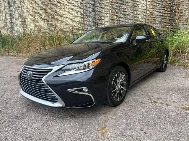 2016 Lexus ES  FWD photo