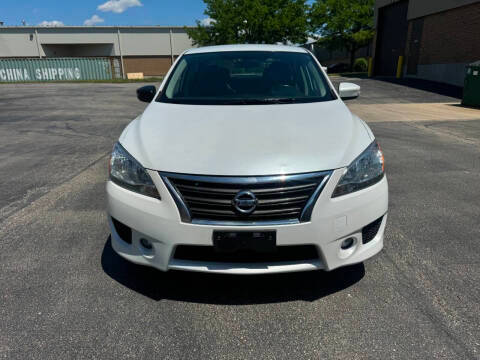 2015 Nissan Sentra SR FWD photo