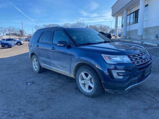 2016 Ford Explorer XLT 4WD photo