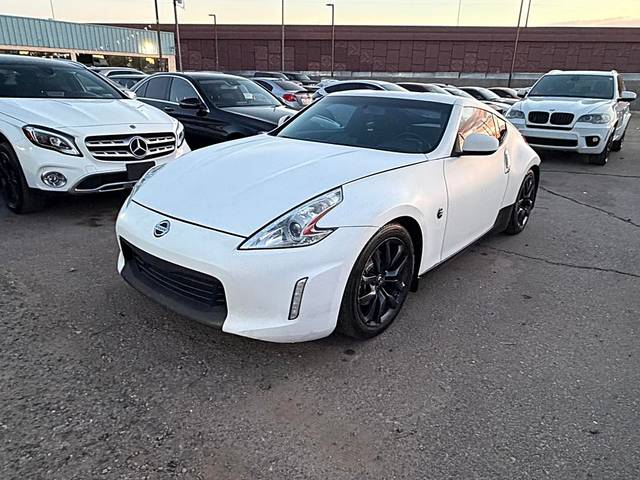 2016 Nissan 370Z RWD photo