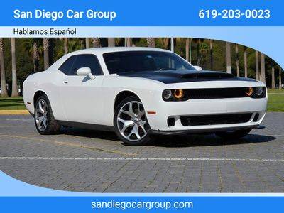 2015 Dodge Challenger SXT Plus RWD photo