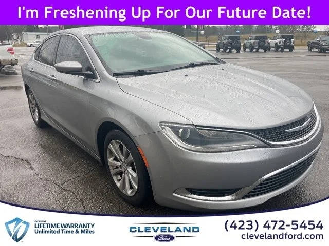 2016 Chrysler 200 Limited FWD photo