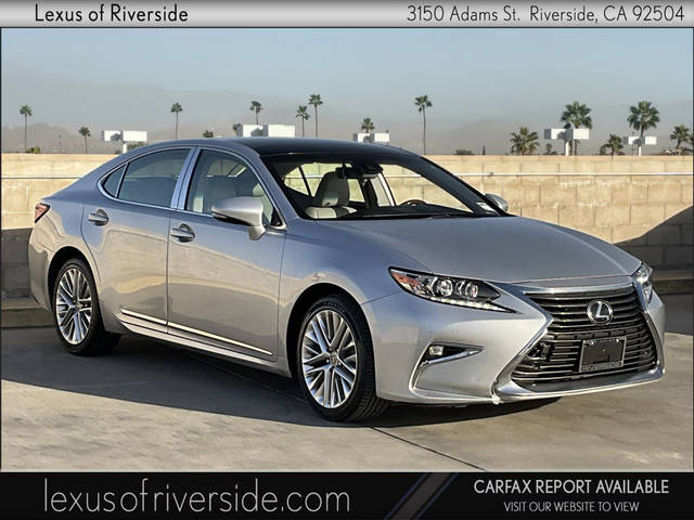 2016 Lexus ES  FWD photo