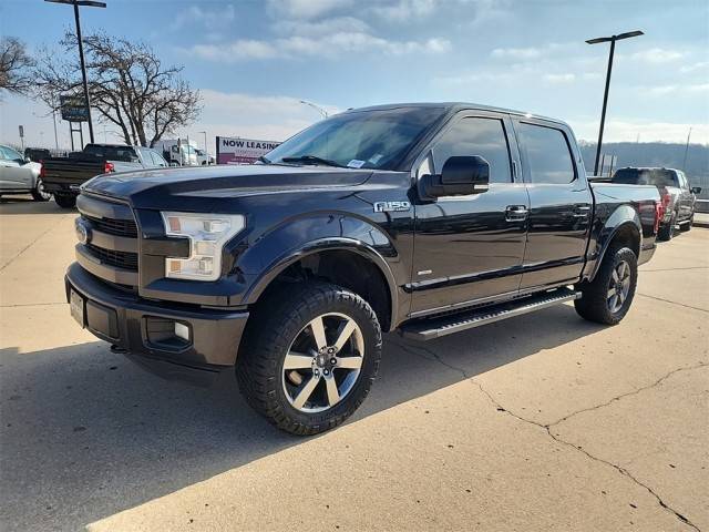 2015 Ford F-150 Lariat 4WD photo