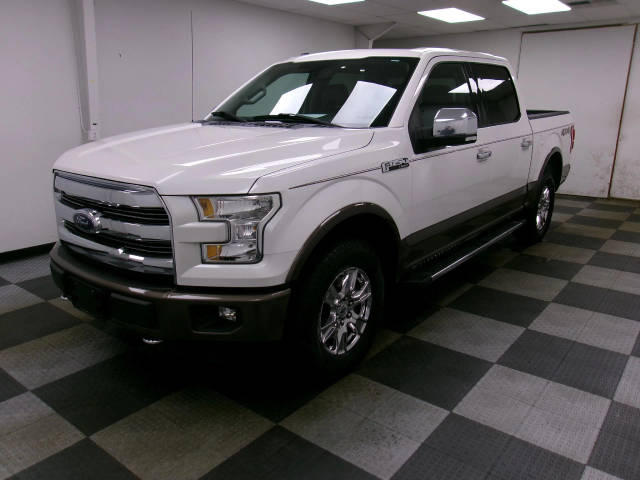 2015 Ford F-150 Lariat 4WD photo
