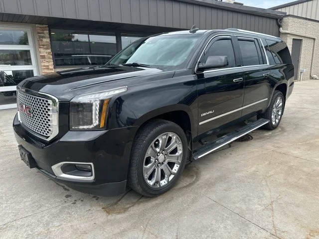 2016 GMC Yukon XL Denali 4WD photo