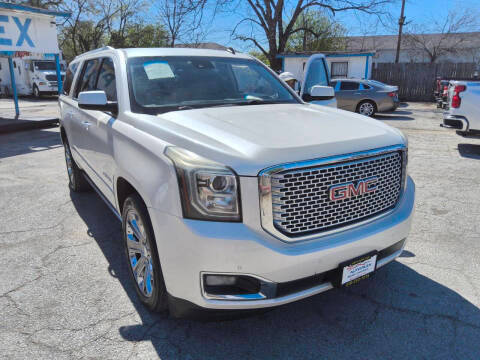 2015 GMC Yukon XL Denali RWD photo
