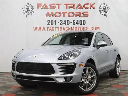 2016 Porsche Macan S AWD photo