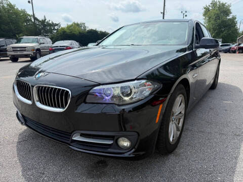 2016 BMW 5 Series 528i RWD photo