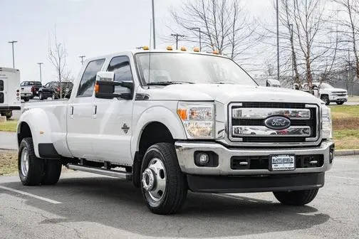 2015 Ford F-350 Super Duty Lariat 4WD photo