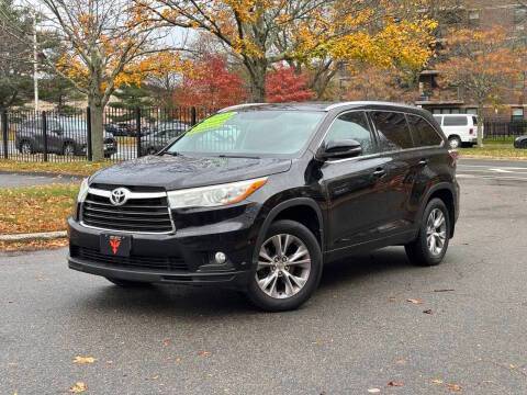 2015 Toyota Highlander XLE AWD photo