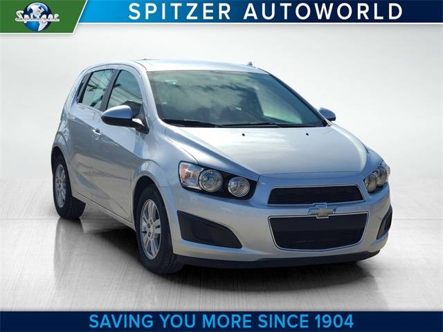 2016 Chevrolet Sonic LT FWD photo