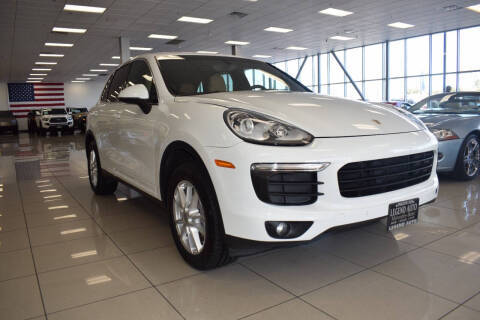 2016 Porsche Cayenne  AWD photo