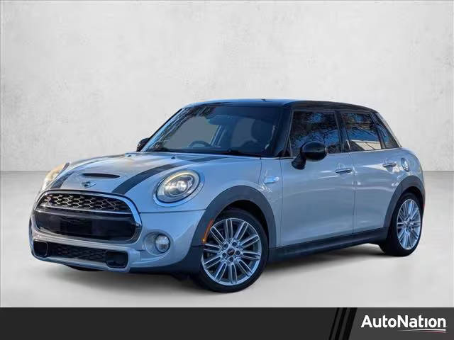 2015 MINI Hardtop 4 Door S FWD photo