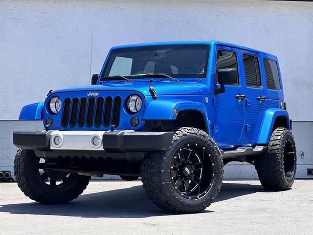 2015 Jeep Wrangler Unlimited Sahara 4WD photo