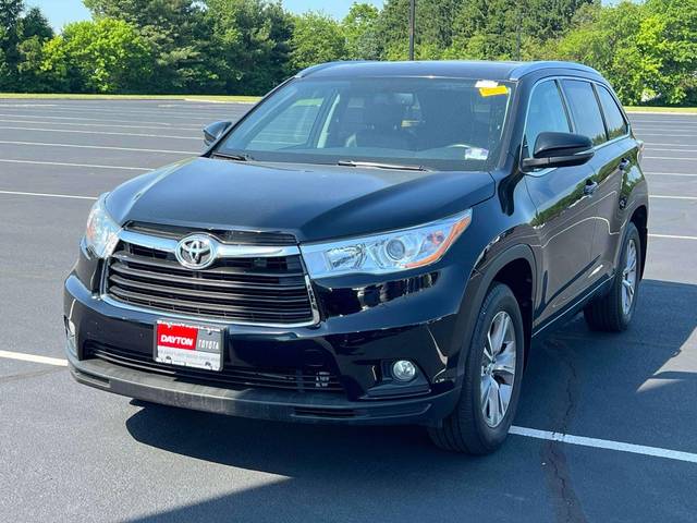 2015 Toyota Highlander XLE AWD photo