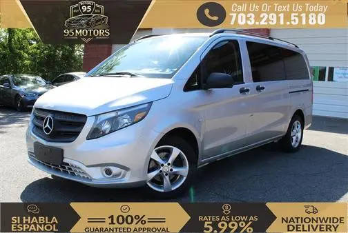 2016 Mercedes-Benz Metris  RWD photo