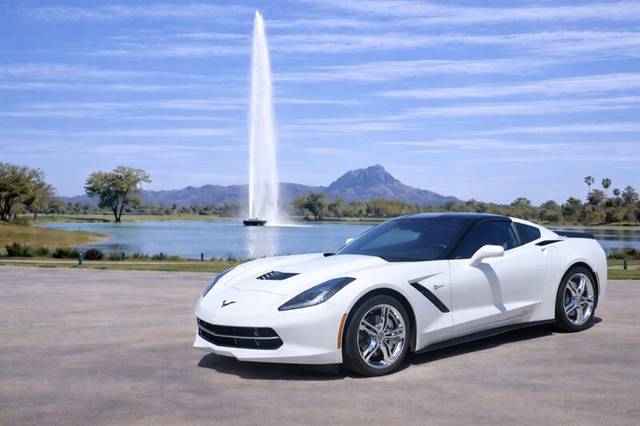 2016 Chevrolet Corvette 2LT RWD photo