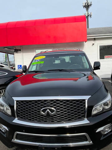 2015 Infiniti QX80  4WD photo