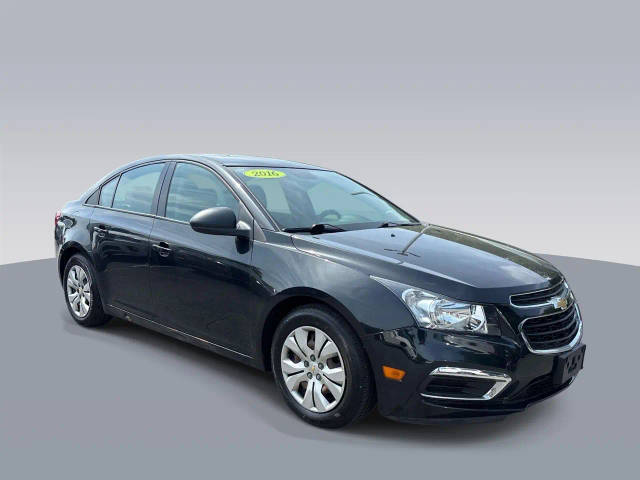 2016 Chevrolet Cruze LS FWD photo