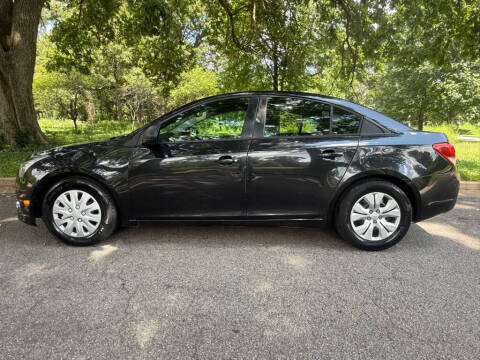2016 Chevrolet Cruze LS FWD photo