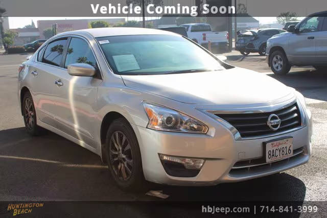 2015 Nissan Altima 2.5 S FWD photo