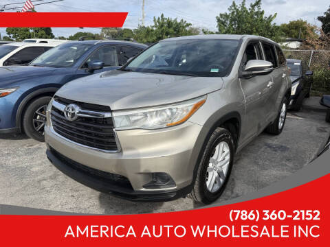 2015 Toyota Highlander LE FWD photo
