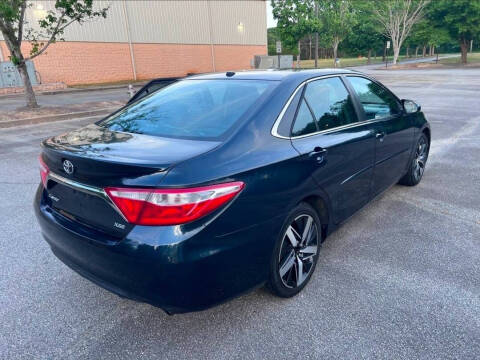 2016 Toyota Camry XSE FWD photo