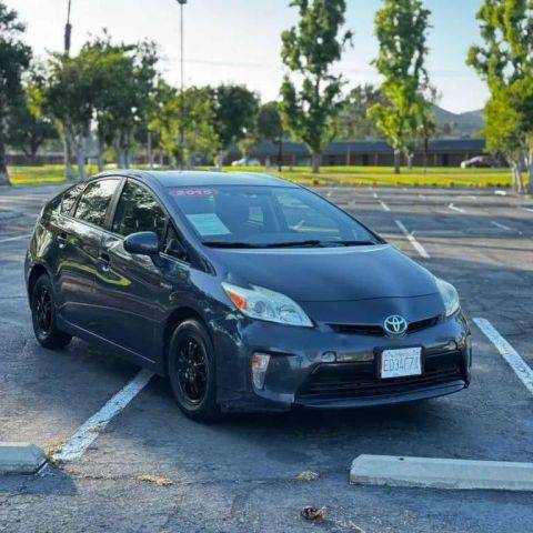 2015 Toyota Prius Two FWD photo
